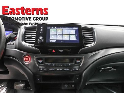 Used 2022 Honda Pilot Sport image 12