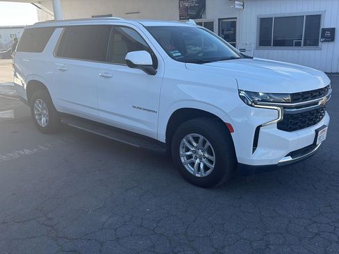 Used 2022 Chevrolet Suburban LS w/ Driver Alert Package image 6