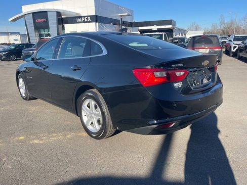 Used 2024 Chevrolet Malibu LT image 3