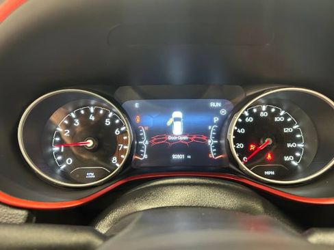 Used 2021 Jeep Compass Trailhawk AWD/4WD image 18