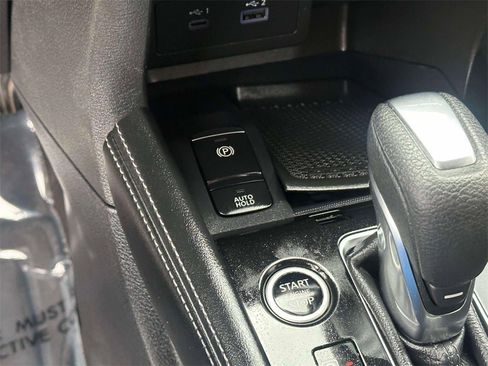 Certified 2024 Nissan Kicks SR image 27