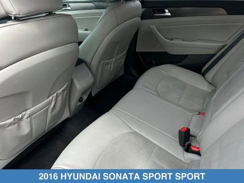 Used 2016 Hyundai Sonata Sport w/ Option Group 1V FWD image 13