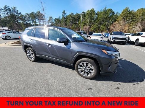 Used 2024 Toyota RAV4 Limited w/ Advanced Technology Package image 18