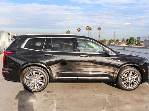 Used 2023 Cadillac XT6 Premium Luxury FWD image 13