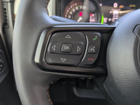Used 2024 Jeep Wrangler Unlimited w/ Convenience Group AWD/4WD image 22