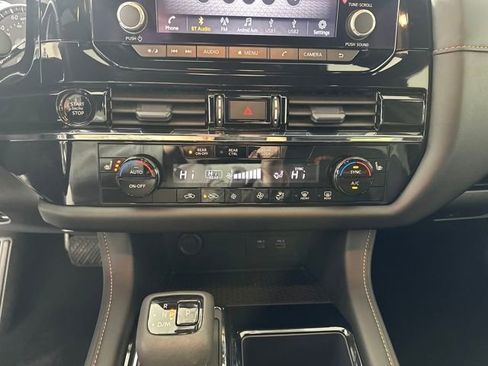 Used 2025 Nissan Pathfinder Rock Creek image 23