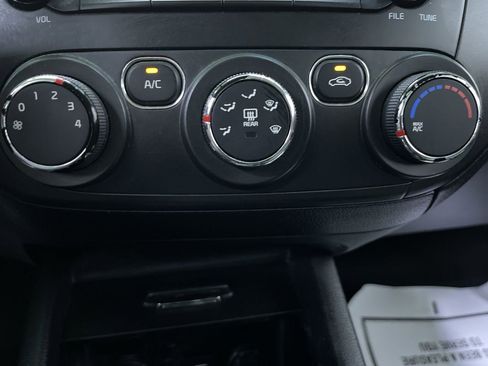 Used 2018 Kia Forte LX w/ LX Popular Package image 22