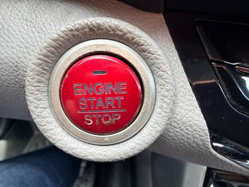 Used 2017 Honda Accord EX-L image 19