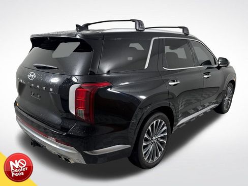 Certified 2024 Hyundai Palisade Calligraphy FWD image 3
