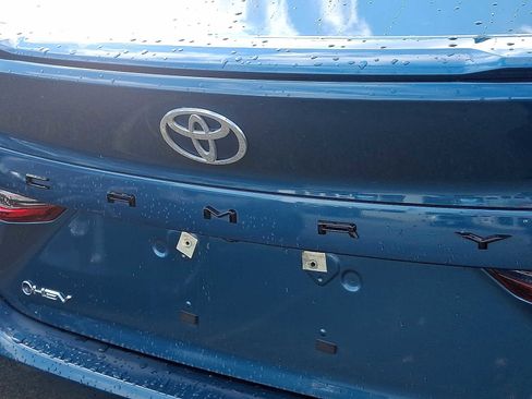 Certified 2025 Toyota Camry SE image 28