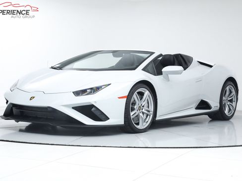 Used 2023 Lamborghini Huracan EVO image 1