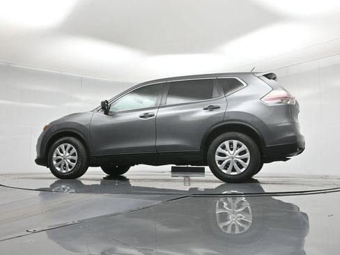 Used 2016 Nissan Rogue S image 48