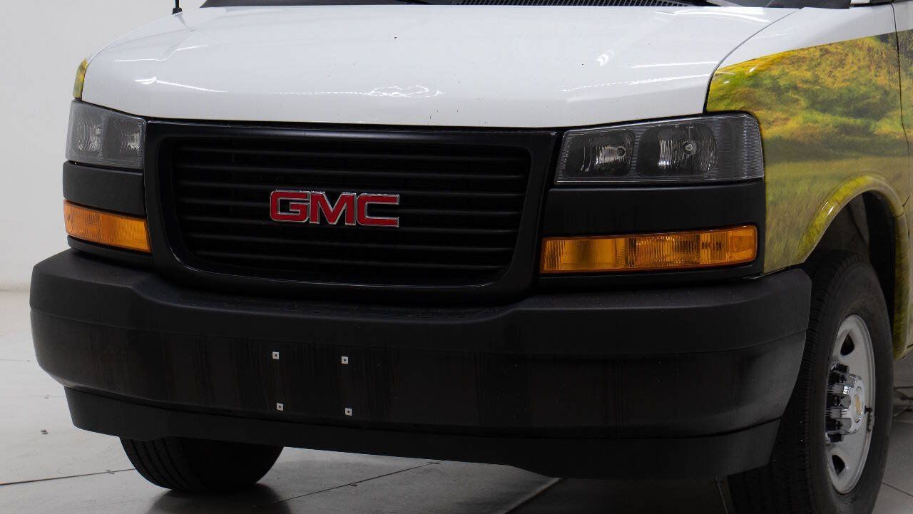 Used 2024 GMC Savana 2500 w/ Driver Convenience Package RWD image 10