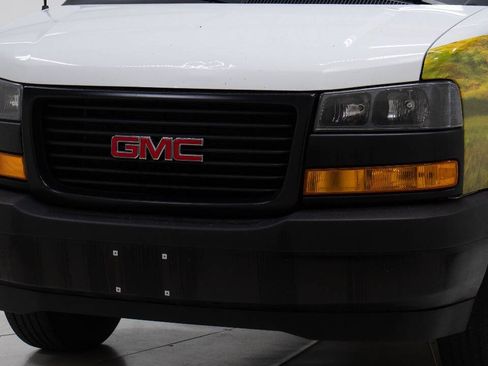 Used 2024 GMC Savana 2500 w/ Driver Convenience Package RWD image 10