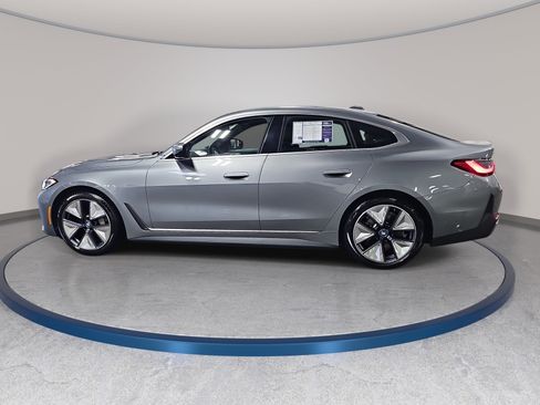 Used 2024 BMW i4 eDrive35 w/ Premium Package RWD image 8