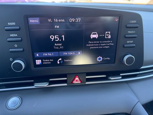 Used 2022 Hyundai Elantra SEL image 20