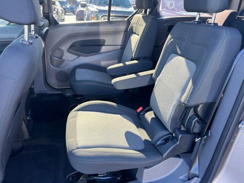 Used 2019 Ford Transit Connect XL image 18
