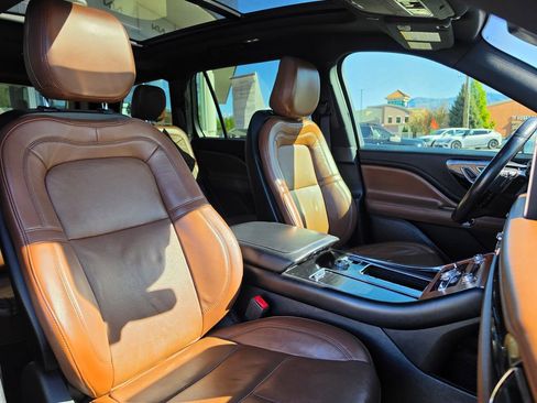 Used 2020 Lincoln Aviator Reserve w/ Equipment Group 201A RWD image 19