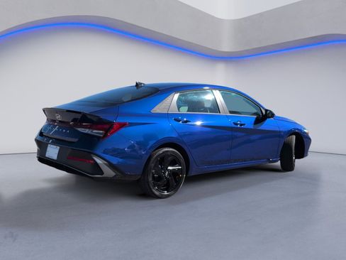 New 2026 Hyundai Elantra Sport FWD image 4