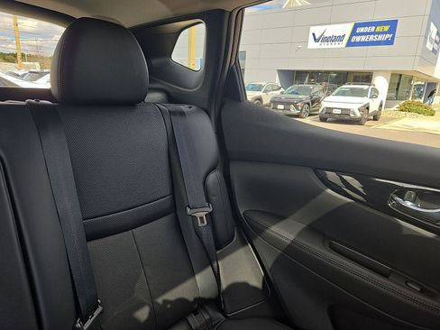 Used 2021 Nissan Rogue Sport SL w/ Premium Package AWD/4WD image 14