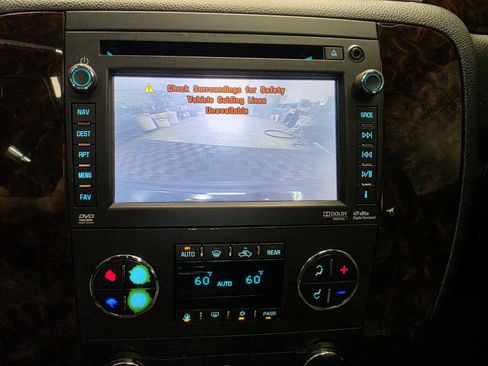 Used 2013 GMC Yukon Denali AWD/4WD image 17
