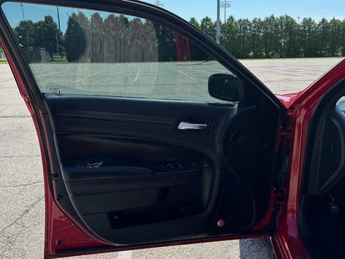 Used 2015 Chrysler 300 S w/ 300S Premium Group image 9