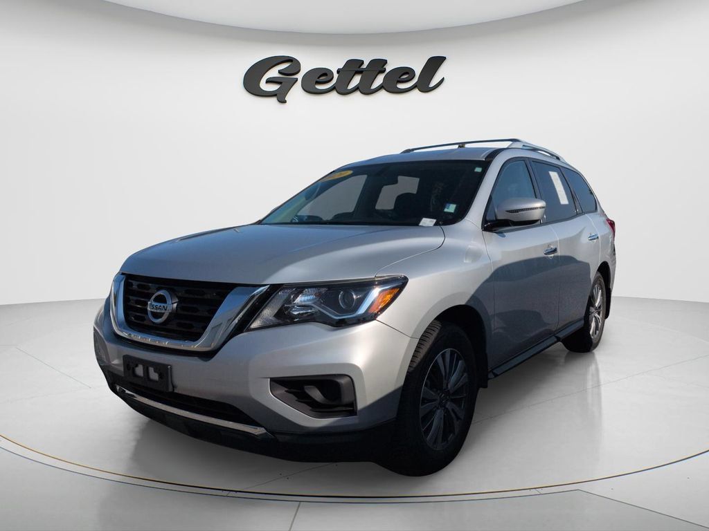 Used 2020 Nissan Pathfinder S FWD image 3