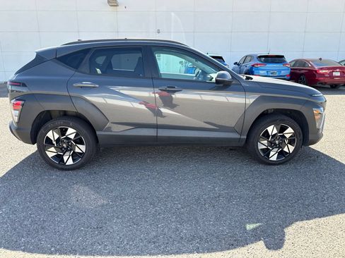 Used 2024 Hyundai Kona SEL AWD/4WD image 6