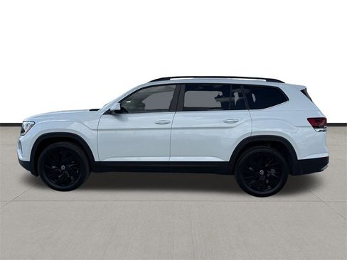 New 2026 Volkswagen Atlas SE image 8