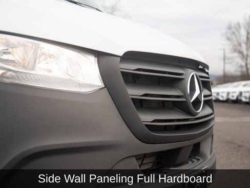 Used 2025 Mercedes-Benz Sprinter 2500 image 18
