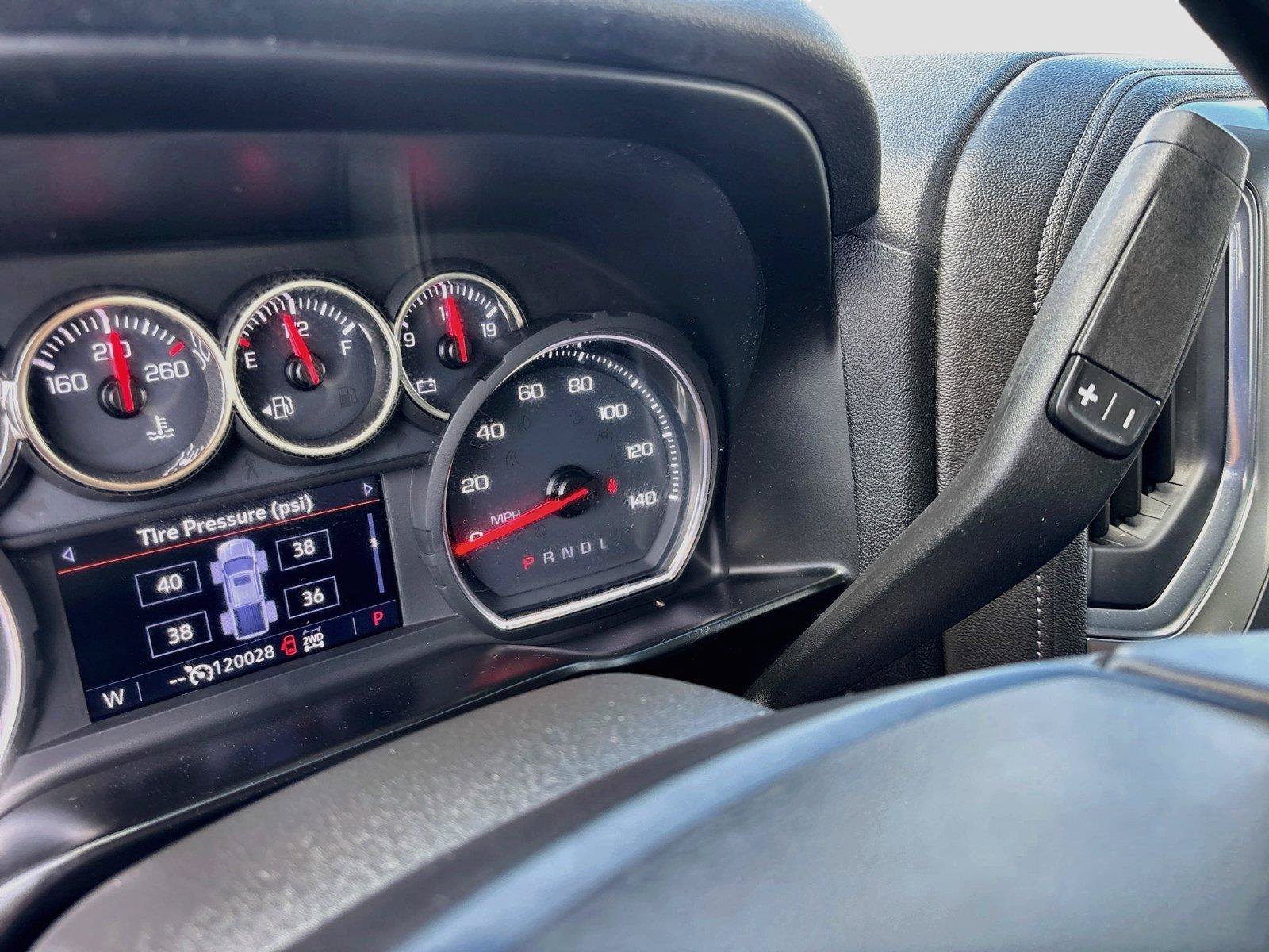 Used 2019 Chevrolet Silverado 1500 RST AWD/4WD image 16