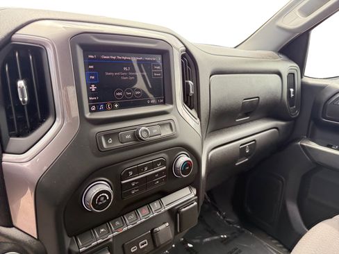 Used 2023 Chevrolet Silverado 1500 Custom AWD/4WD image 12
