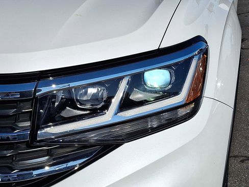 Used 2022 Volkswagen Atlas SEL image 8