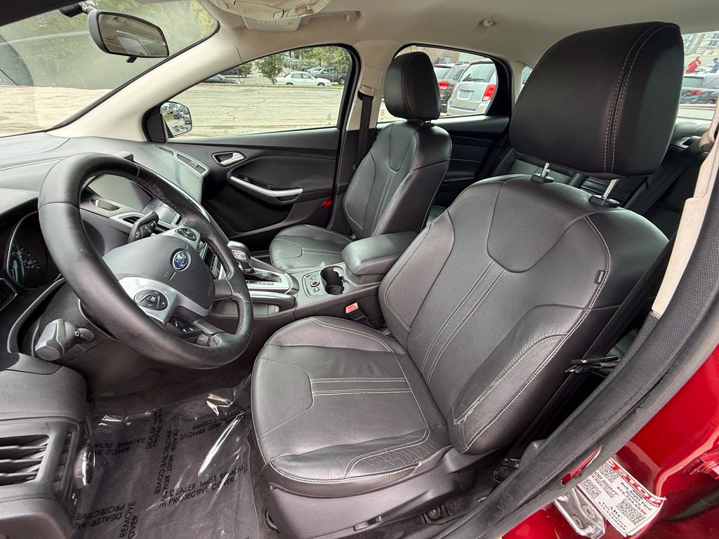 Used 2013 Ford Focus SE FWD image 11