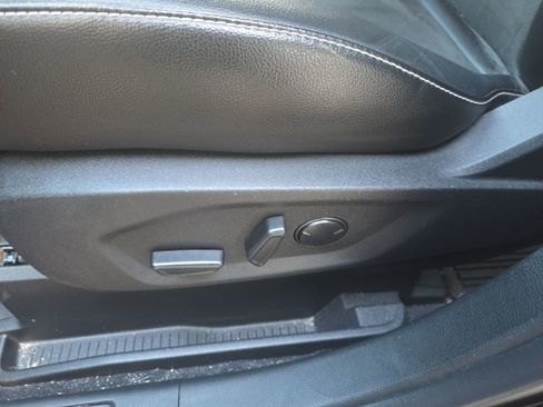 Used 2023 Ford Edge ST w/ Cargo Accessory Package image 9