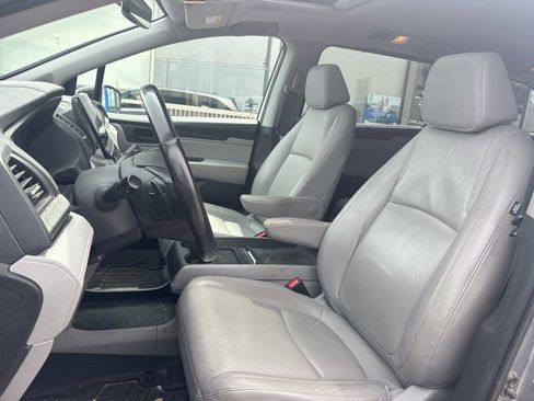 Used 2018 Honda Odyssey EX-L image 12