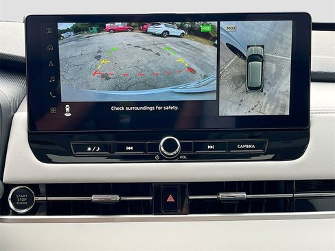 New 2025 Mitsubishi Outlander SE image 14