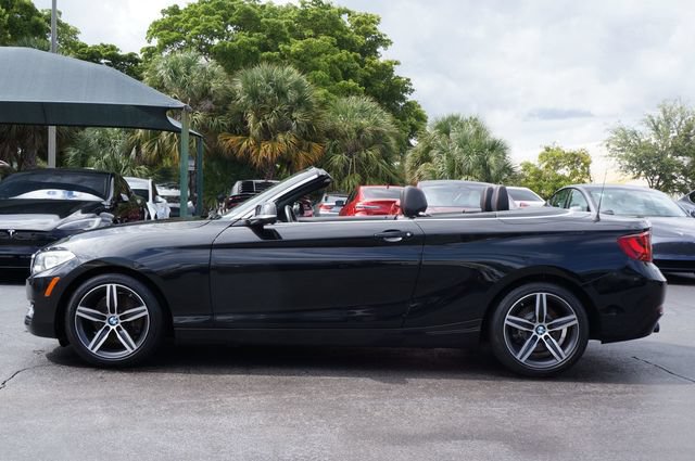 Used 2017 BMW 230i xDrive Convertible AWD/4WD image 4