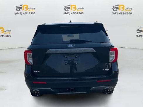 Used 2022 Ford Explorer XLT w/ Equipment Group 202A AWD/4WD image 6