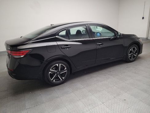 Used 2024 Nissan Sentra SV FWD image 10