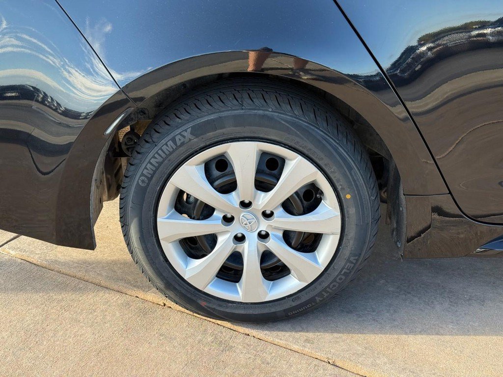 Certified 2024 Toyota Corolla LE FWD image 6
