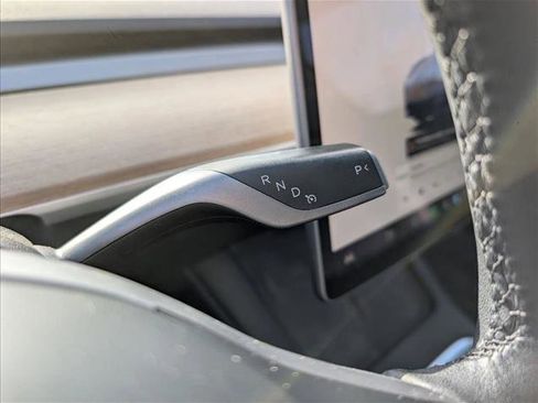 Used 2023 Tesla Model 3 Standard Range image 11