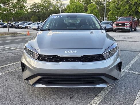Used 2024 Kia Forte LXS FWD image 2