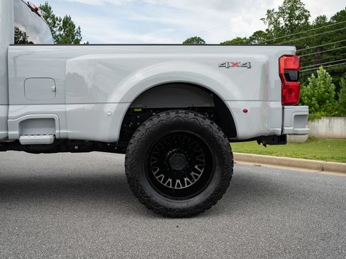 Used 2026 Ford F450 Lariat AWD/4WD image 16