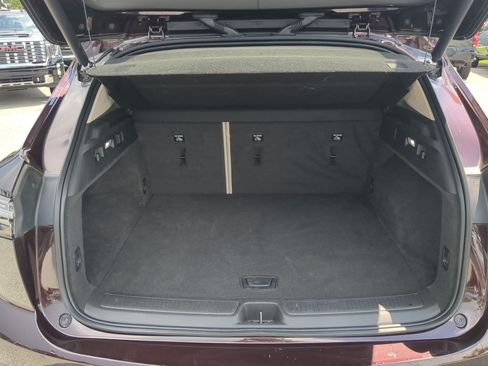 Used 2023 Buick Envision Avenir FWD image 23