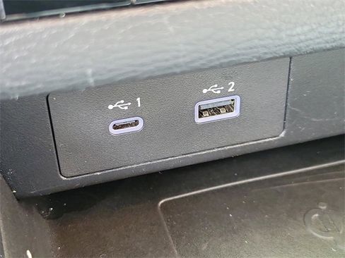 Used 2024 Mitsubishi Outlander image 30