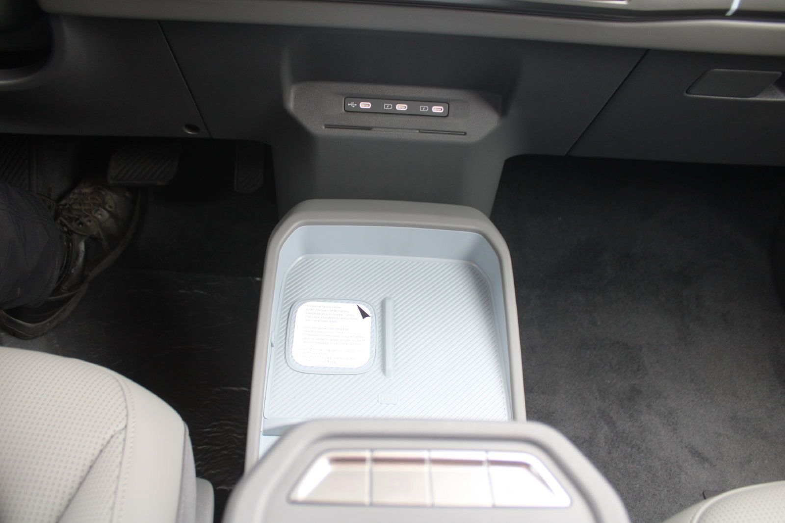 New 2027 Kia EV3 Wind FWD image 36