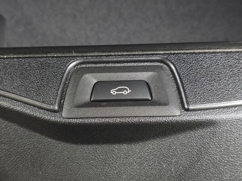 Certified 2023 BMW X5 xDrive40i w/ Executive Package image 12