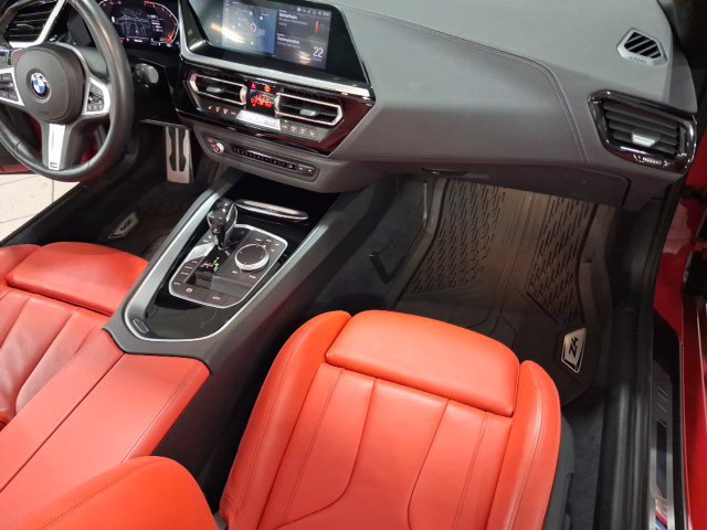 Used 2020 BMW Z4 sDrive30i w/ M Sport Package RWD image 23