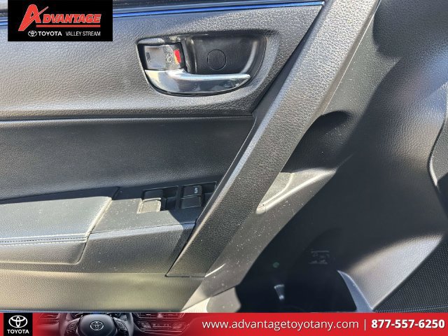 Used 2017 Toyota Corolla SE w/ Carpet Mat Package (TMS) FWD image 19